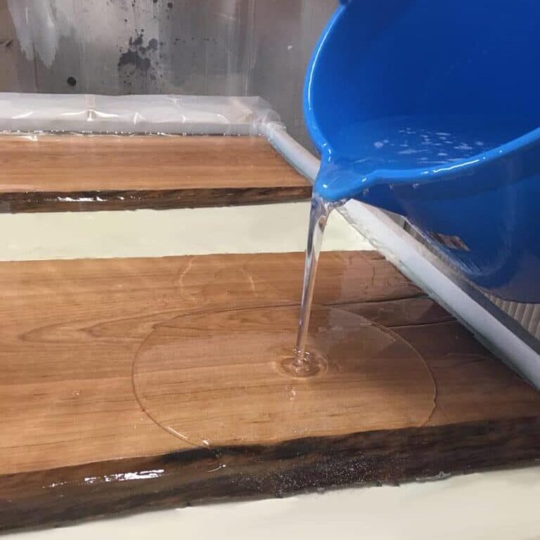 How to properly use deep pour epoxy resin