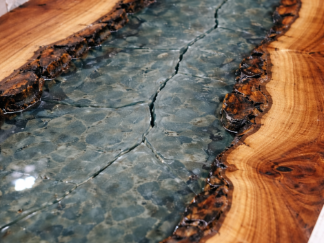 How To Prevent Deep Pour Epoxy Resin From Cracking？